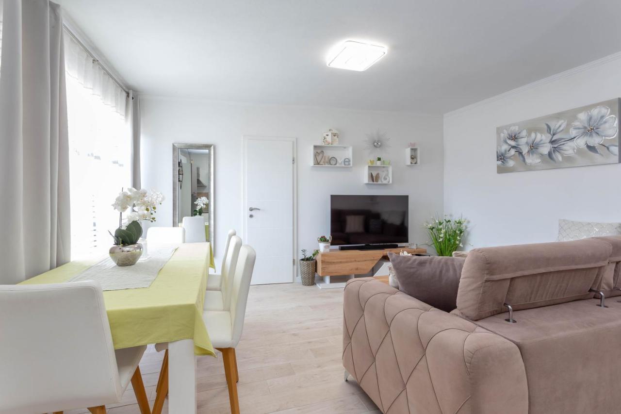 Apartments Edi - Zf Hvar Хвар Экстерьер фото