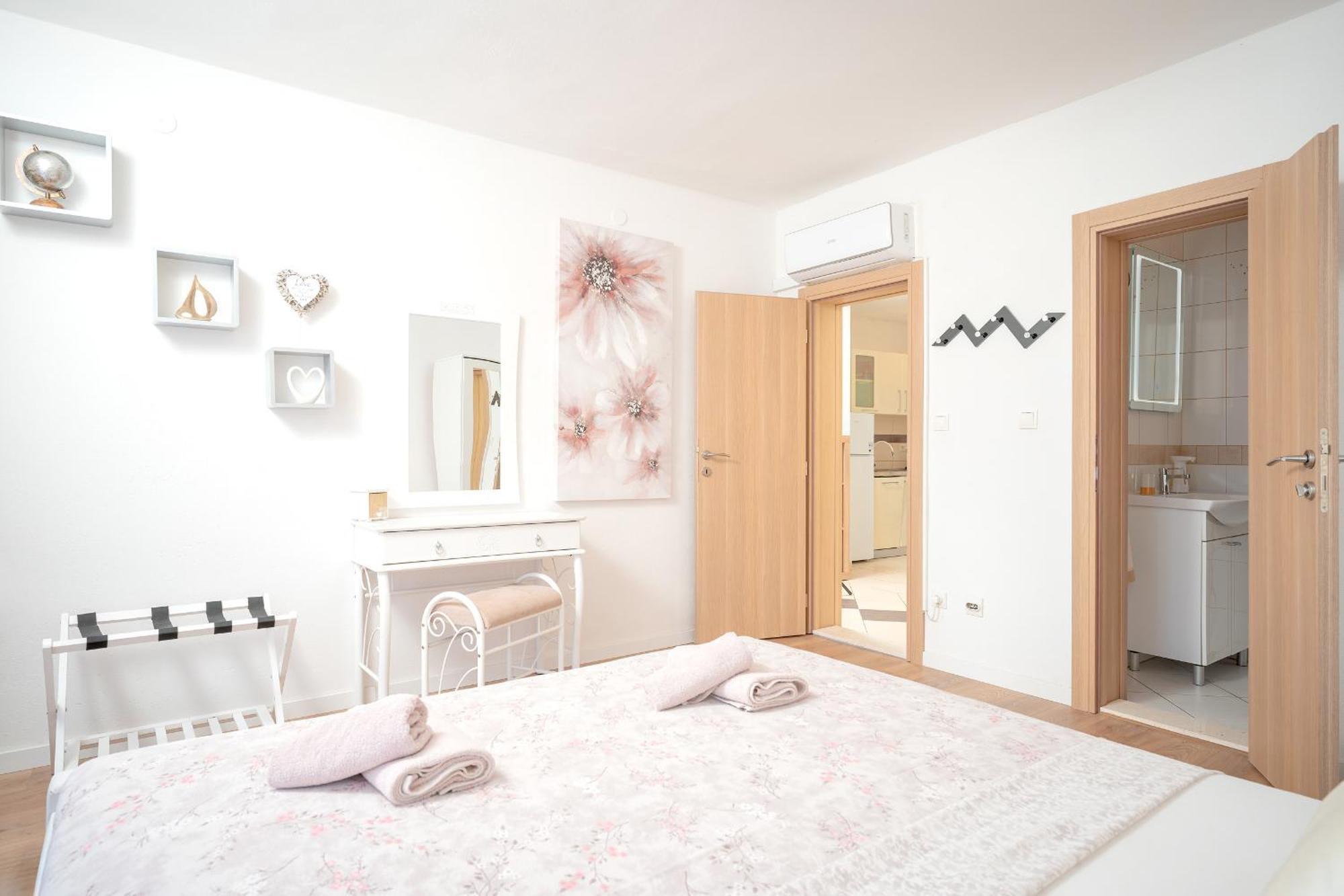 Apartments Edi - Zf Hvar Хвар Экстерьер фото